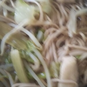 お肉柔らか♪ぽかぽか♪豚汁風蕎麦